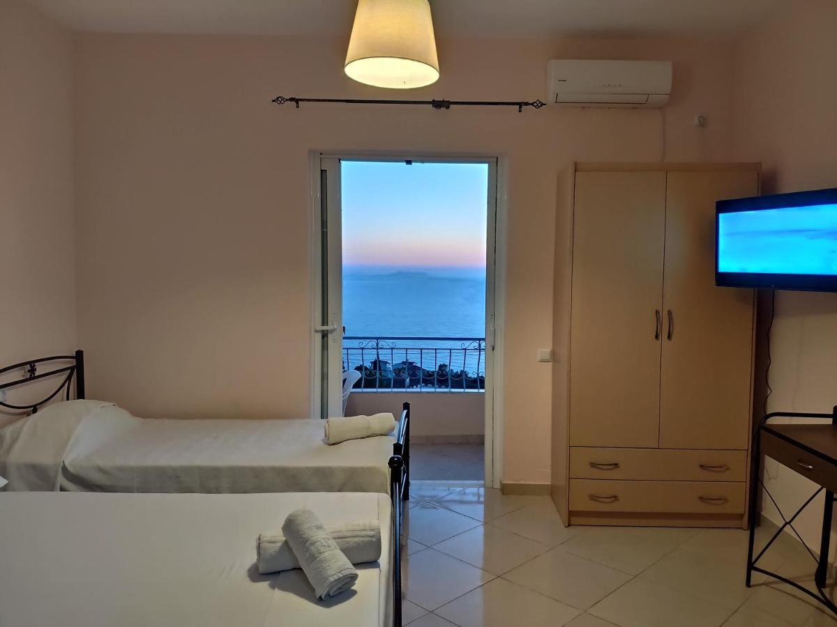 Let Rooms Lukova מראה חיצוני תמונה