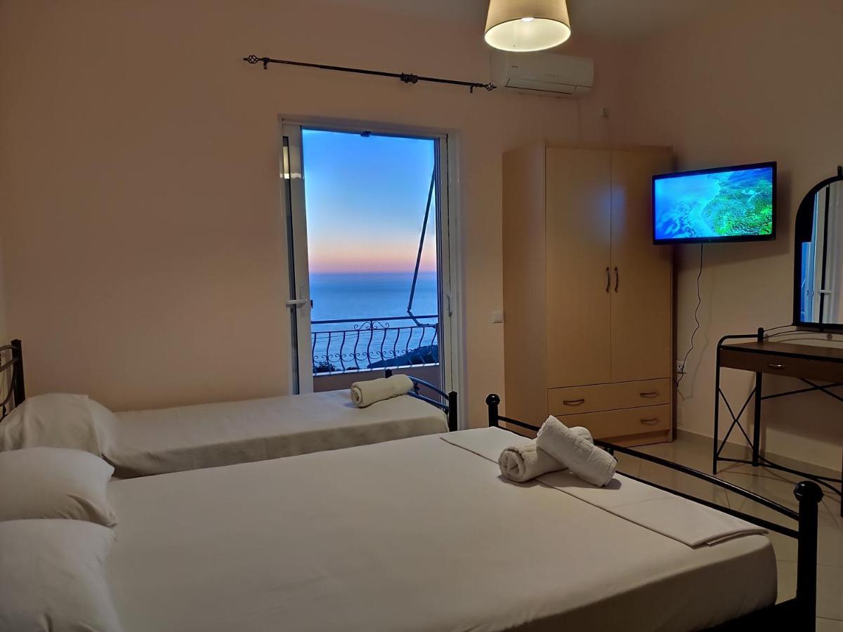 Let Rooms Lukova מראה חיצוני תמונה