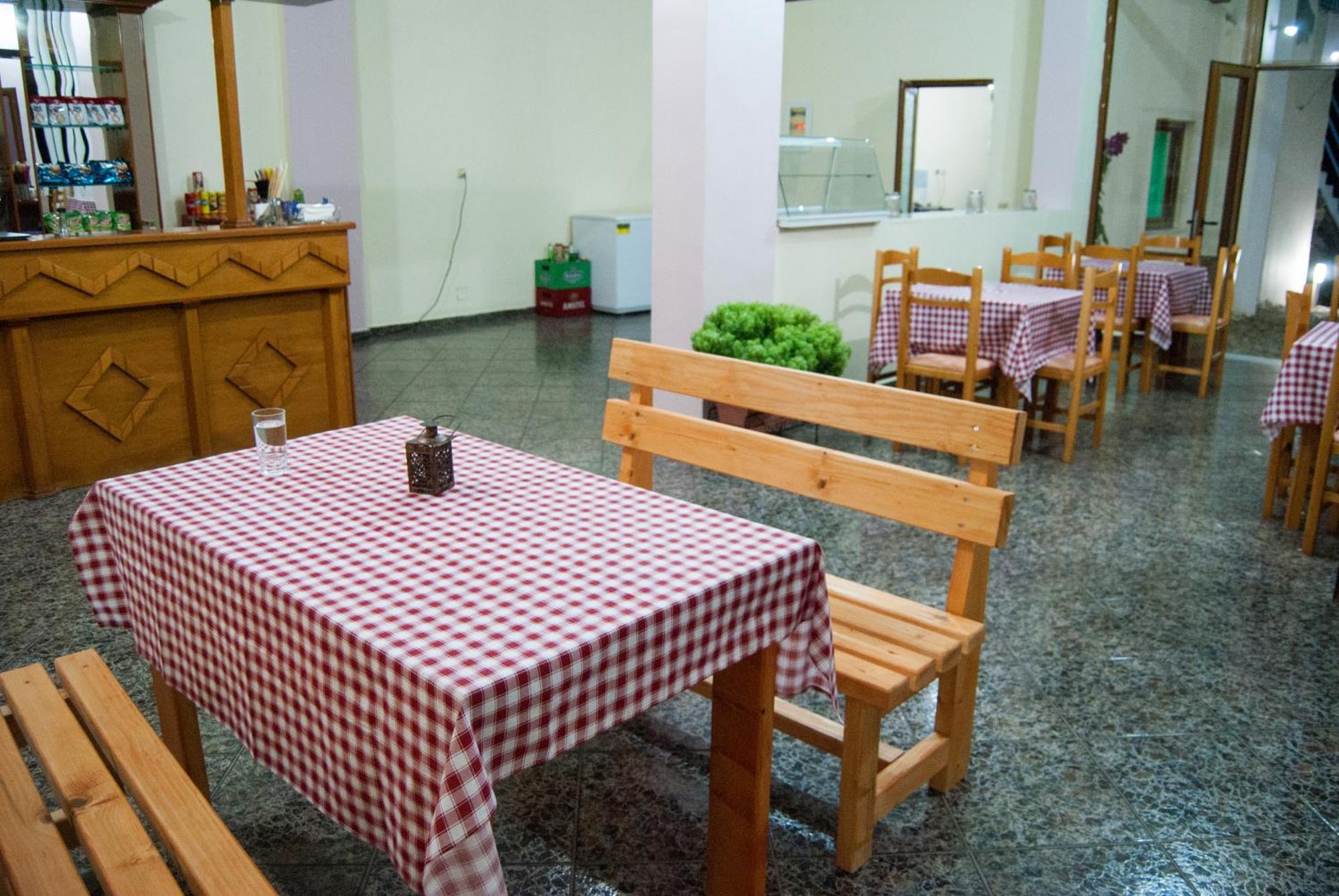 Let Rooms Lukova מראה חיצוני תמונה