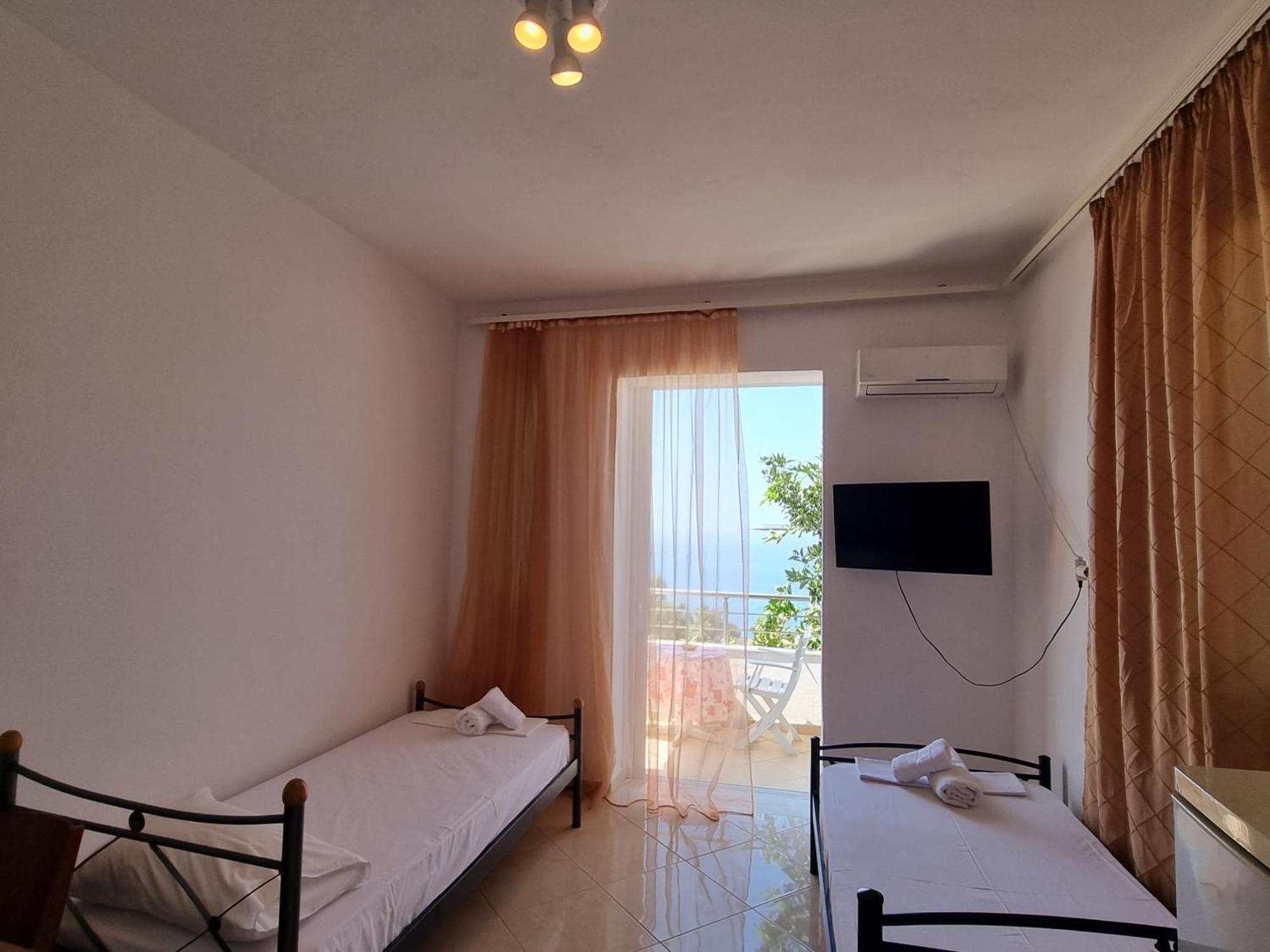 Let Rooms Lukova חדר תמונה