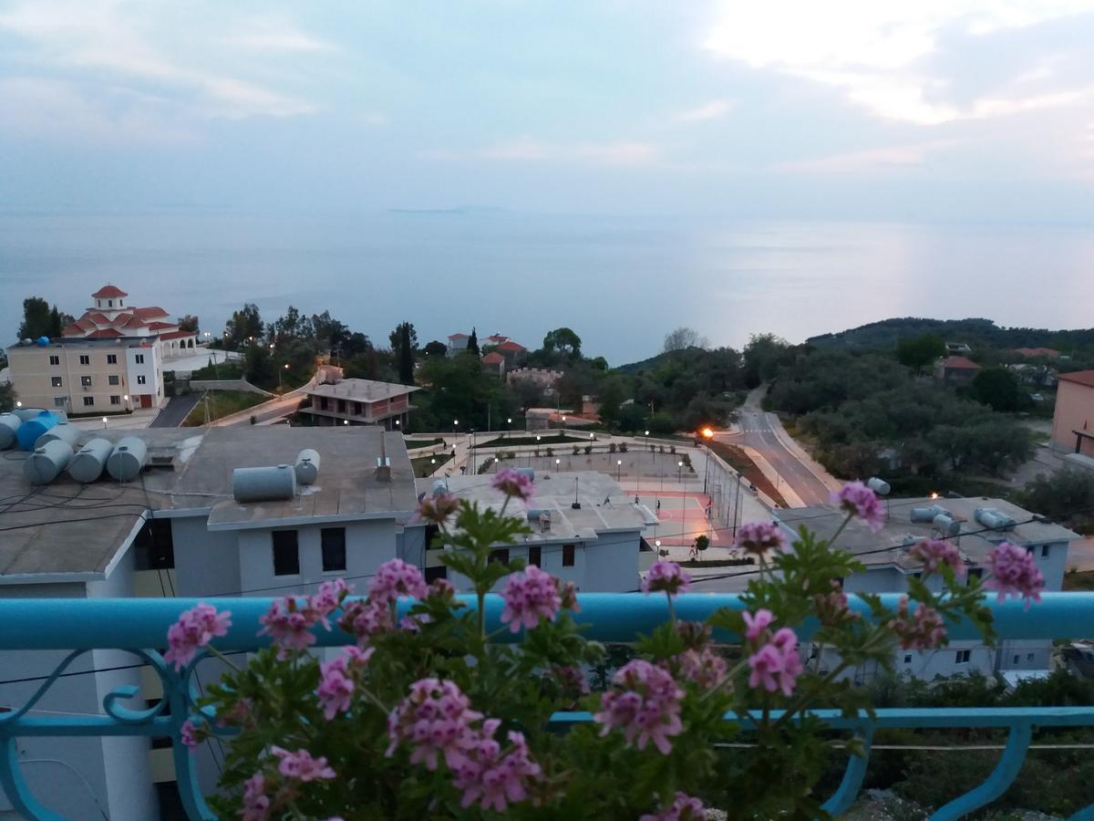 Let Rooms Lukova מראה חיצוני תמונה