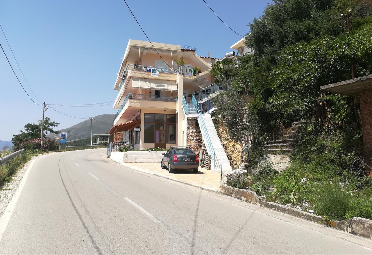 Let Rooms Lukova מראה חיצוני תמונה