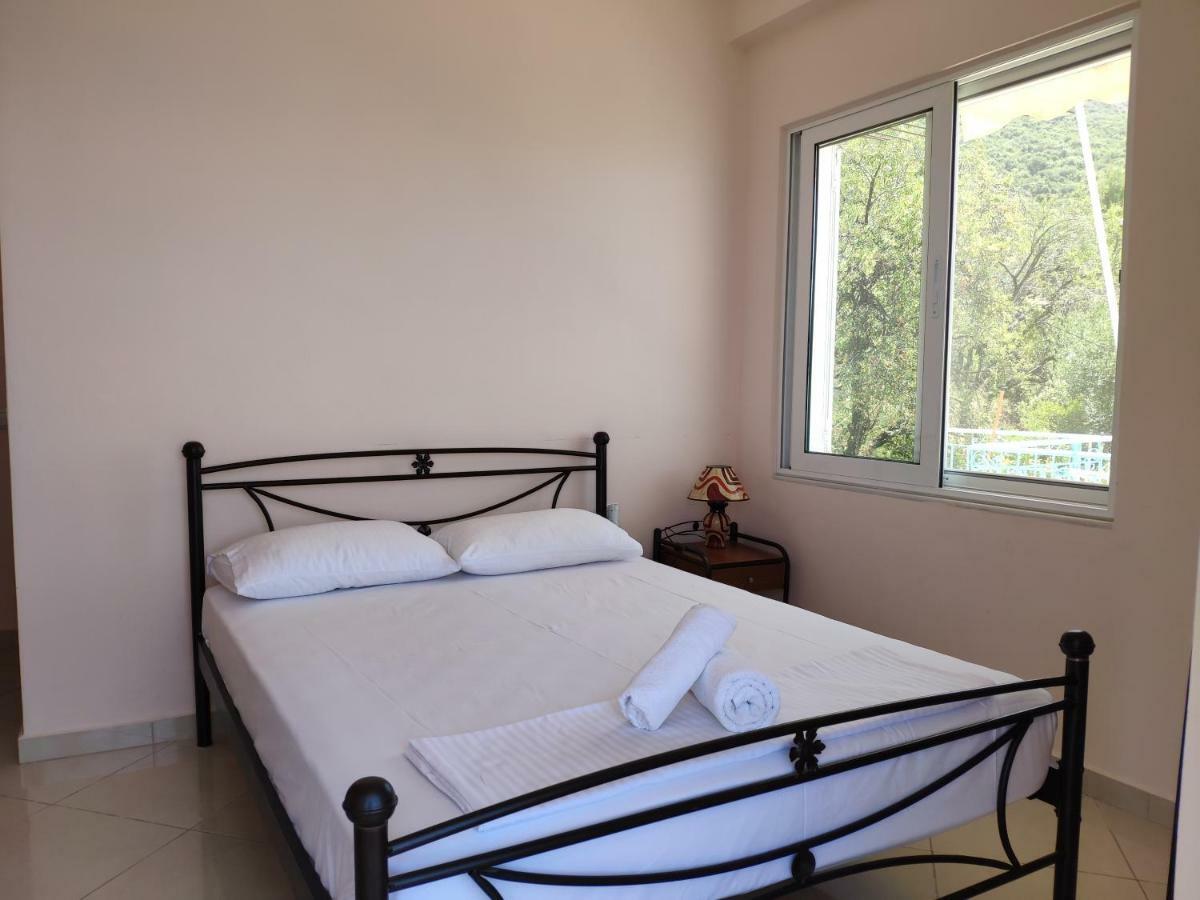 Let Rooms Lukova מראה חיצוני תמונה